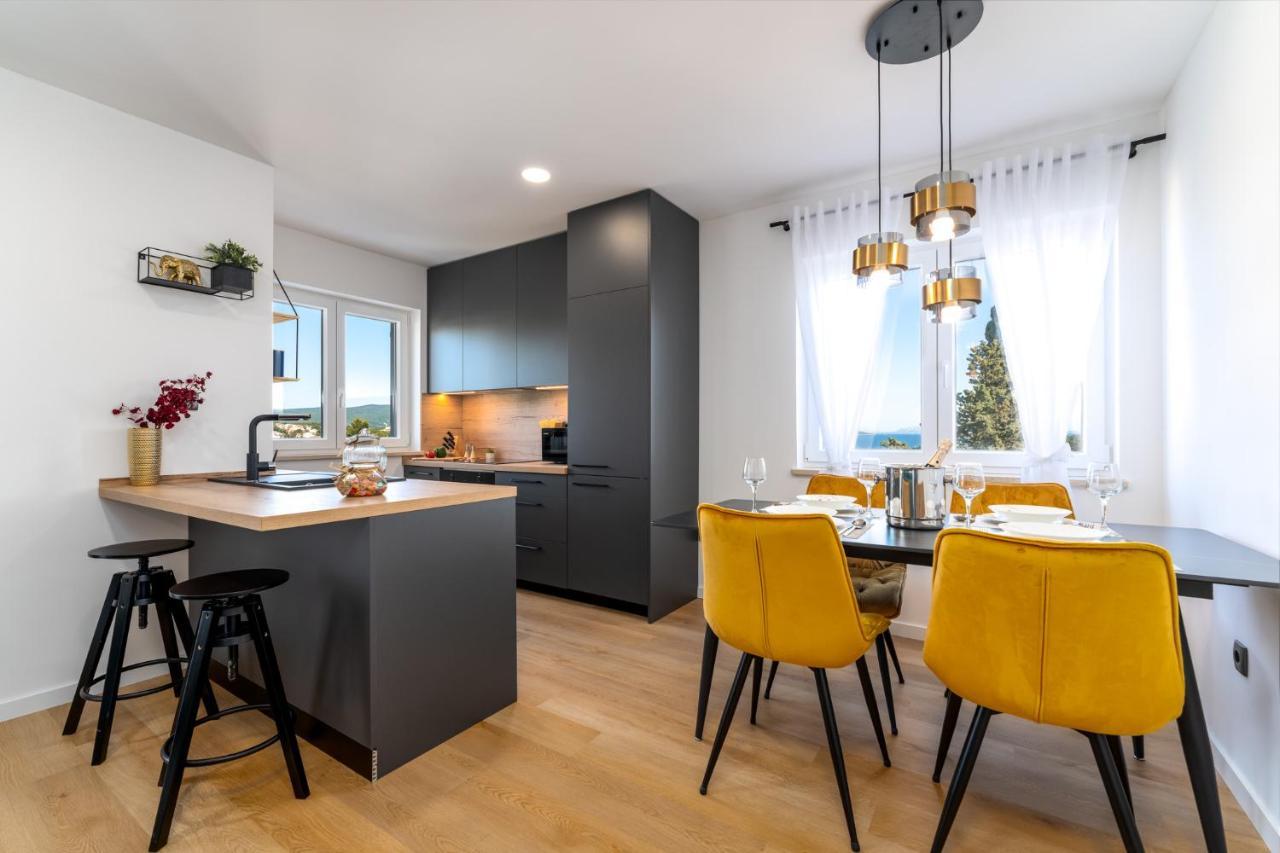 Cosmopolitan Apartment *