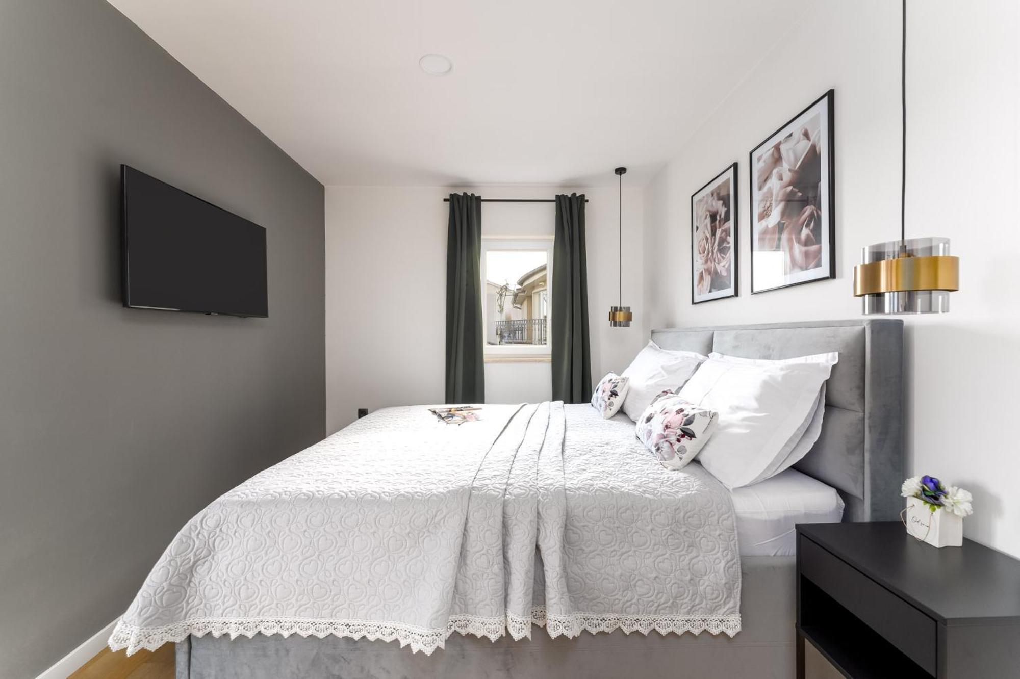 Cosmopolitan Apartment